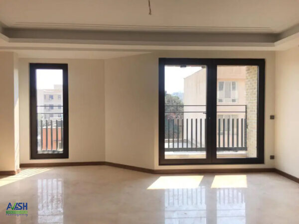 درب و پنجره آلومینیومی معمولی